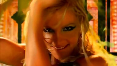 Lúc đó phim sex nhanh manh của niềm vui với Beatrice
