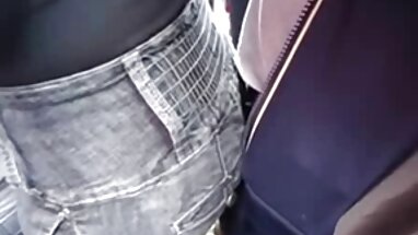 Busty được xxx nhanh đóng đinh bằng một người lái xe taxi