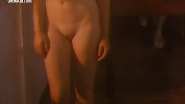 Da Đen, với tất cả những màu đỏ đánh bóng sexx nhanh đó làm bạn mực