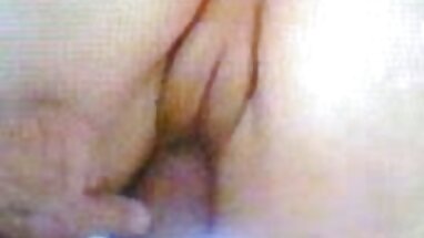 Cô sex nhanh nga với một cô gái tóc vàng với vú