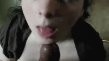 18 tuổi, Khoan hét lên khi cô gái tóc pim xes nhanh vàng